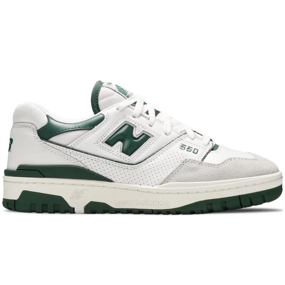 New Balance 550 (unisex) green and white. Size 4 (men) 5.5 women.